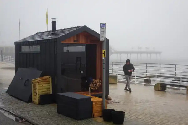 Review by Anette Lundström